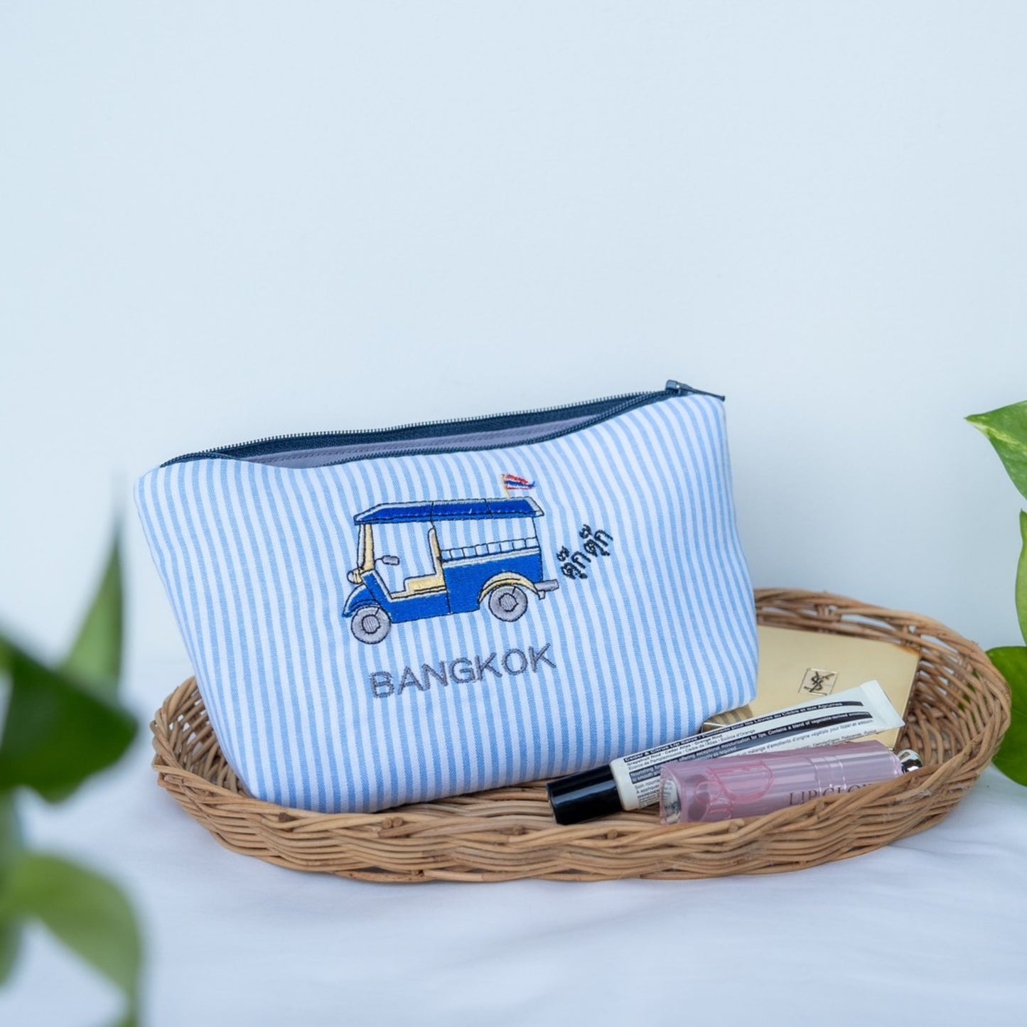 Get ready soon stripes pouch