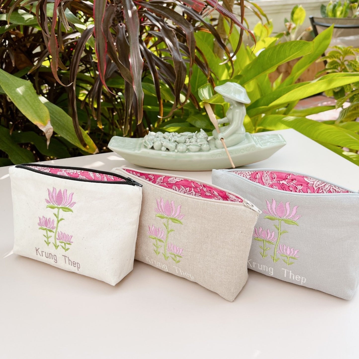 Lotus Pouch