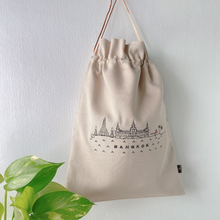 Load image into Gallery viewer, Linen Bangkok Straw Bag
